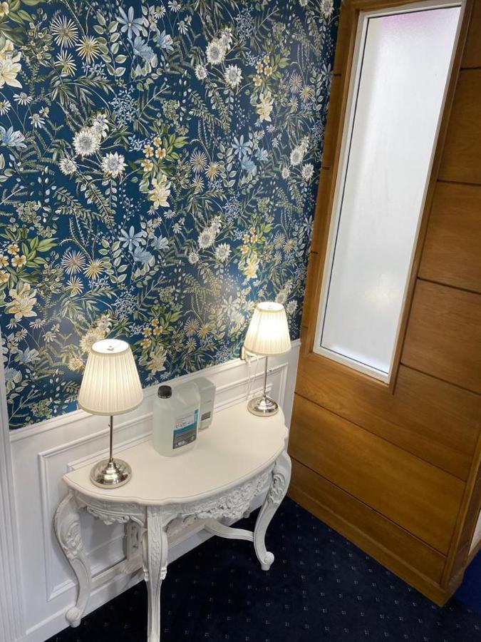 Hostal Guerra Madrid Exteriör bild